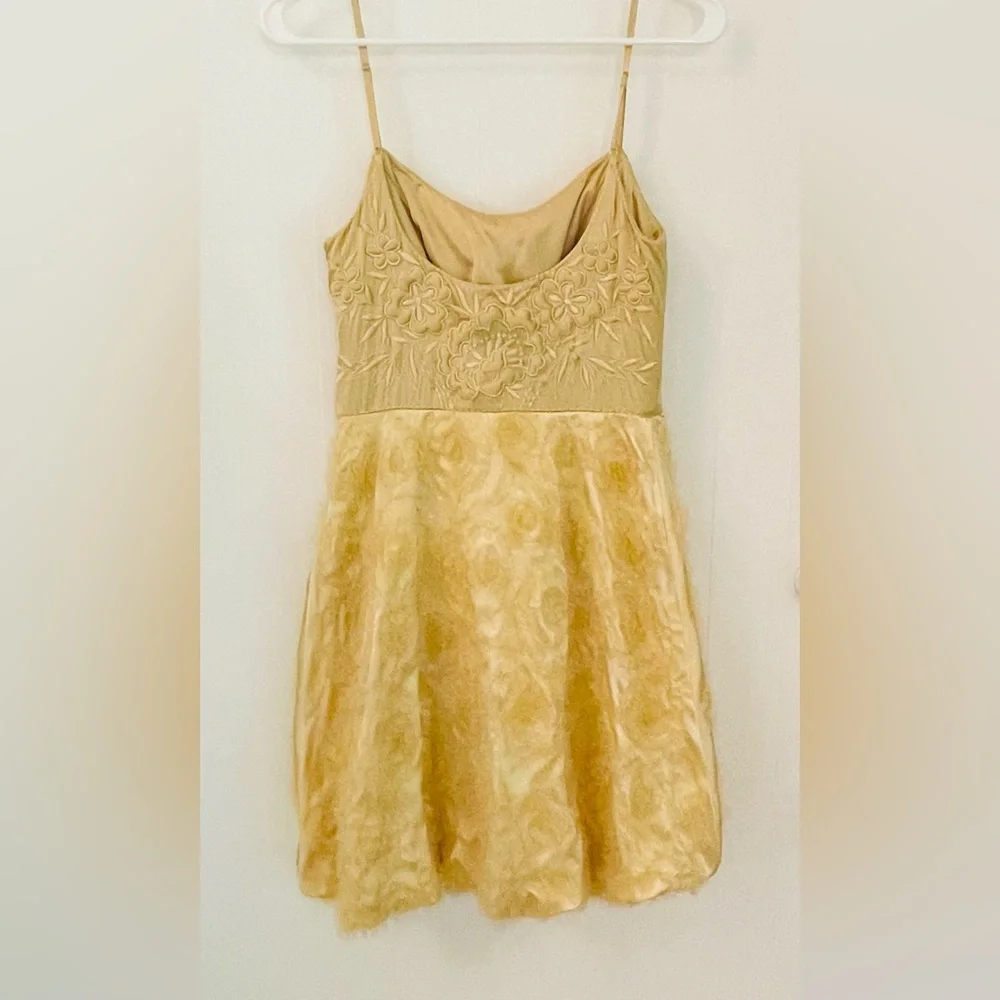 Sue Wong Gold Embroidered Mini Dress - Picture 2 of 4